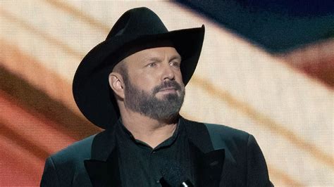 Garth Brooks Judge Pauses His Attempt To Have Sexual Assault Lawsuit