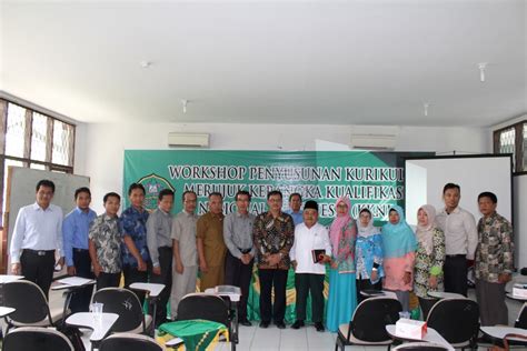 FSH Gelar Workshop Penyusunan Kurikulum FSH Merujuk KKNI Fakultas