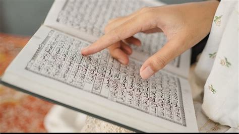 Habis Shalat Fardhu Jangan Ubah Posisi Dulu Baca Ayat Pembuka Pintu