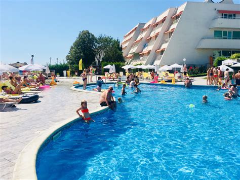 Pool AluaSun Helios Beach Obzor HolidayCheck Bulgarien Süden