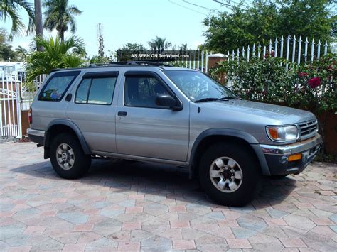 Nissan Pathfinder Se Sport Utility Door L