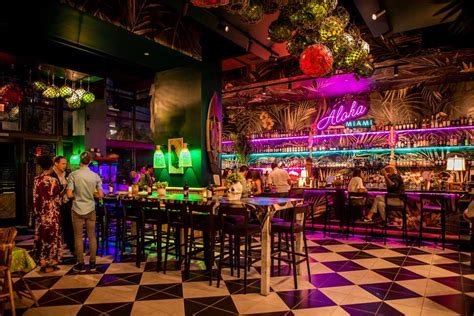 Best Bars In Miami Cool New Places To Drink And Our All Time Favorites