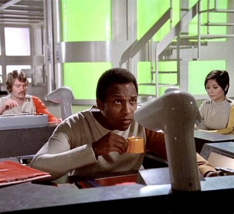 Pin By Cary Nakama On Space 1999 Vintage Television Gerry Anderson