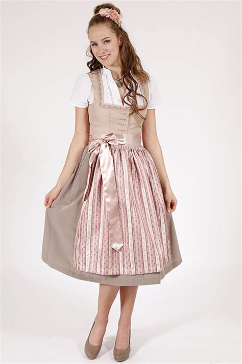 Designer Dirndl In Nude Und Altrosa Mit Cabouchonkn Pfen Wirkes