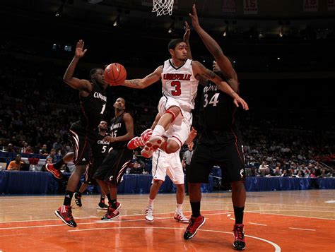 Reliving the best moments in Louisville basketball rivalry vs. Cincinnati