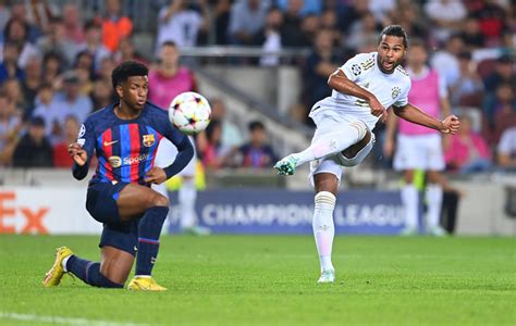 Bayern In Der Einzelkritik Gegen Barça Choupo Lauf Hält An Gnabry Spielt Groß Auf Im Camp Nou