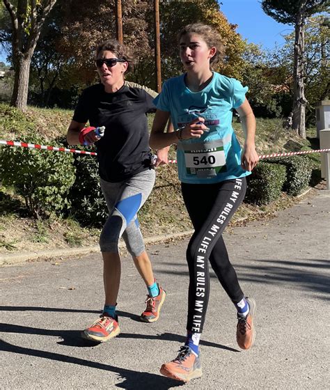 Manosque En Images Le Trail Des Collines Du Pays De Giono