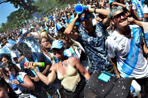 Fiesta en Argentina Así lucen las principales calles del país por