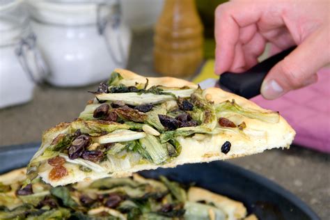 Ricetta Focaccia Con Scarola Gnambox