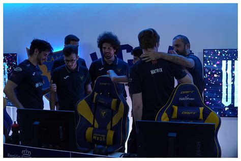 UCAM revive ante Los Heretics y Movistar Riders se lleva el clásico