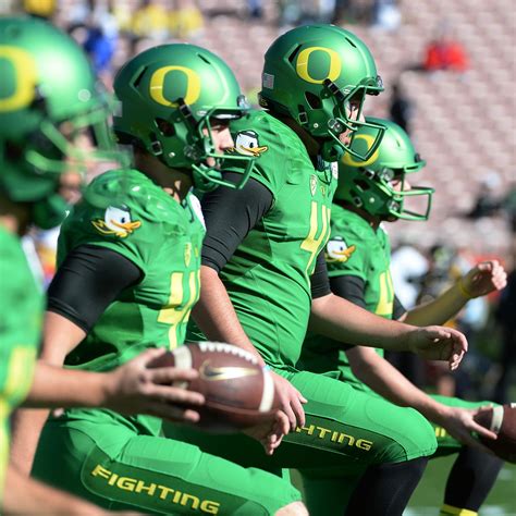 Oregon Ducks Uniforms - Sports Logo General Discussion - Chris Creamer's Sports Logos Community ...