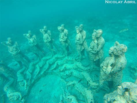 Underwater Statues Of Gili Meno Nest Statues Gili Island Flickr