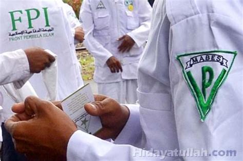 6 Laskar FPI Meninggal Ditembak Polisi Di Jalan Tol Cikampek