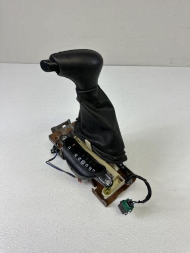 98 05 Chevy S 10 Blazer GMC Sonoma Jimmy Floor Shift Assembly W