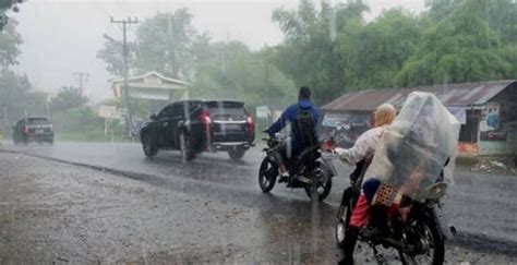 Wilayah Di Jawa Barat Ini Berpotensi Hujan Disertai Kilat Dan Angin