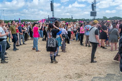 Pinkpop Bestrijdt De Modder Met Houtsnippers Pinkpop