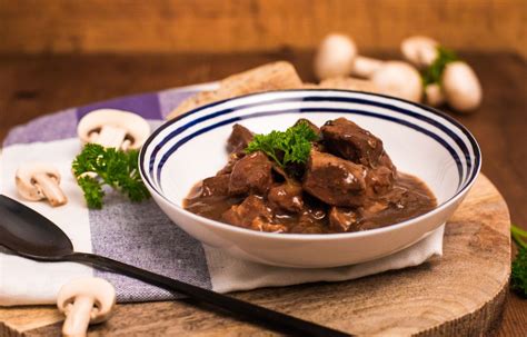 Schweinegulasch Mit Champignons Im Glas Genuss Quartier