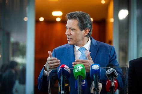 Haddad diz que déficit público só vai ser superado se mais despesas