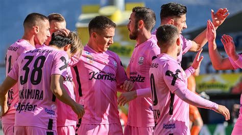 1 0 LASK Rettet Sieg Gegen Altach In Unterzahl Sport24 At