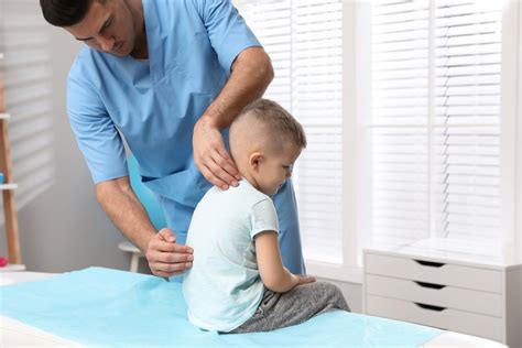 What You Need to Know About Scoliosis and Your Child