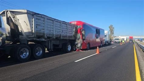 Autopista Puebla Córdoba Choque Entre Autobús De Pasajeros Y