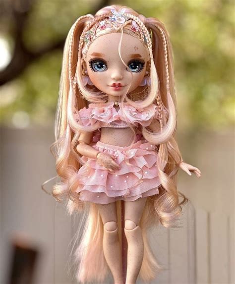 Pin By Vicki Mills Wittmeyer On Rainbow High Monster High Dolls