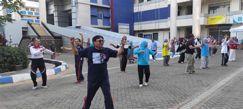 Wakil Rektor II Prof Andi Sukri Syamsuri Sabtu Sehat Unismuh 2023