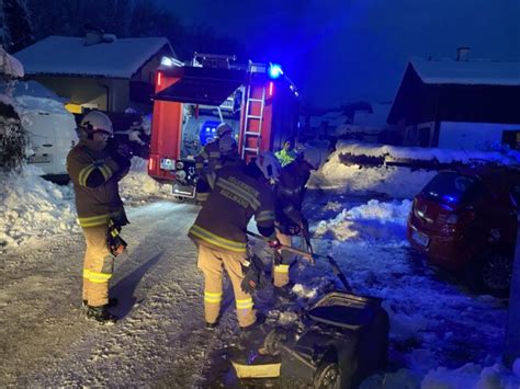 Eins Tze Schneebruch Und Brand M Lltonne Feuerwehr Hallwang