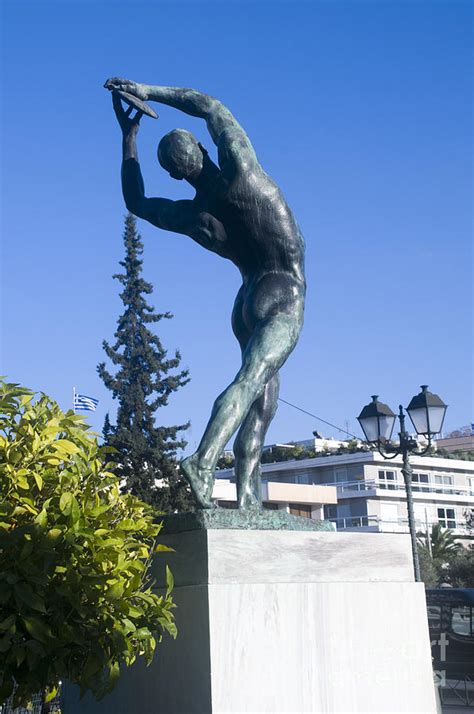 Statue of Discus Thrower Photograph by Ilan Rosen