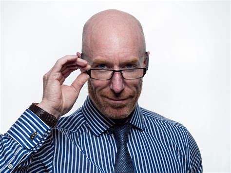 bald, waist up, stage Make-up, glasses, s, dress, front view, males