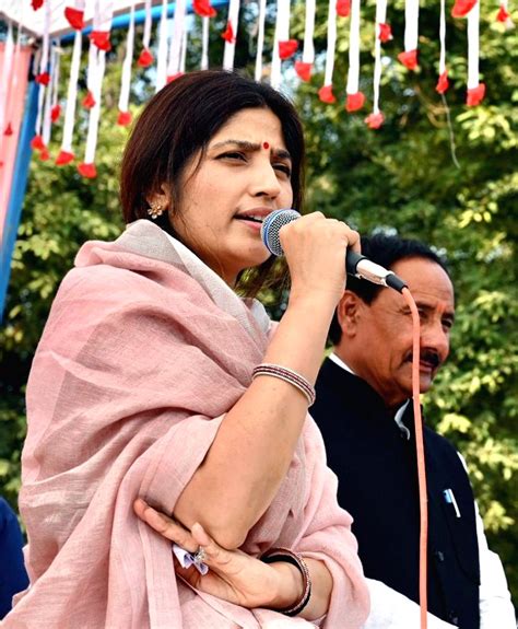 Samajwadi Party Candidate Dimple Yadav Addresses