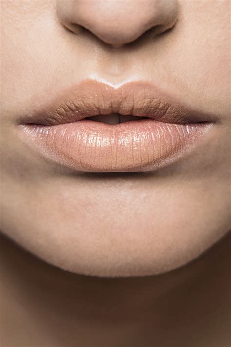 X Nude Lipstick Voor Een Frissere Look Flair Voor Jou Over Jou Flair