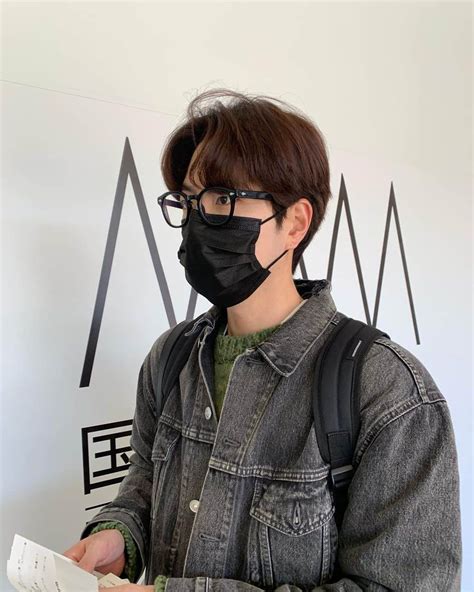 ホン・ジョンヒョンさんのインスタグラム写真 ホン・ジョンヒョンinstagram「📸」2月12日 23時18分 Hjonghyun