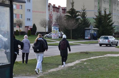 Brakuje Chodnik W Na Osiedlu Po Udnie W Malborku Mieszka Cy Wydeptali