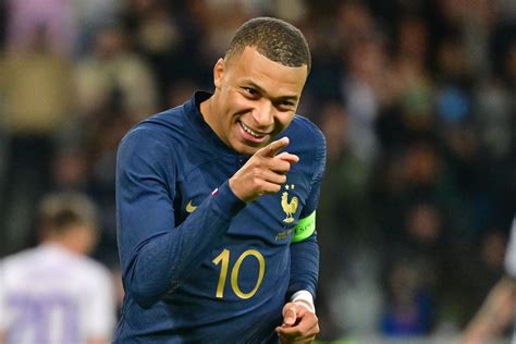 Official Mbappé Joins Real Madrid