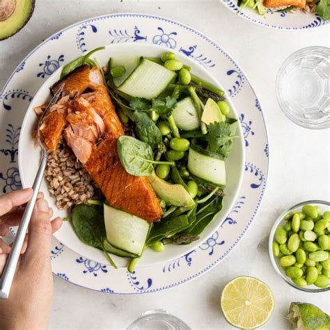 Superfood Salad Met Zalm En Avocadodressing Eatertainment Edamame