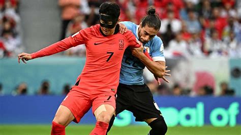 Fifa World Cup Struggling Uruguay Held By South Korea In Goalless