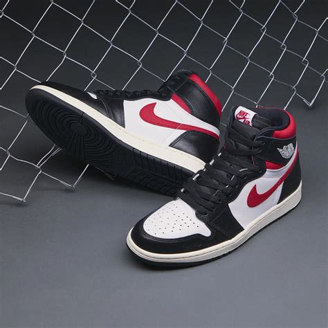 Jordan Retro High Black Gym Redjordan Retro High Black Gym Red Ofour