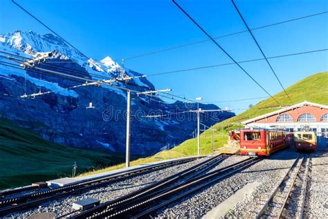 Tren Famoso Entre Grindelwald Y La Estaci N De Jungfraujoch