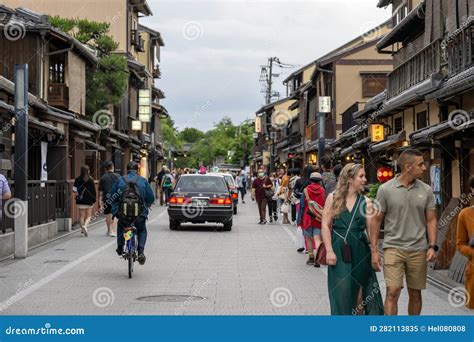 Gion Quarter, People Strolling through Nightlife District with Old ...