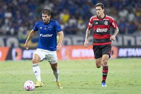 Onde assistir a Flamengo x Cruzeiro pelo Brasileirão e aos outros jogos