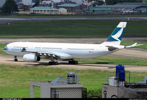 B Laz Airbus A Cathay Pacific Airways Duy Huynh Jetphotos