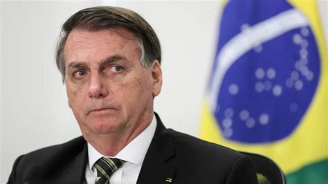 Brasiliens Präsident Bolsonaro im Krankenhaus ist Schluckauf ein