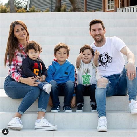 La Casa De Leo Messi Y Antonela Roccuzzo Descubre Dónde Vive El Crack