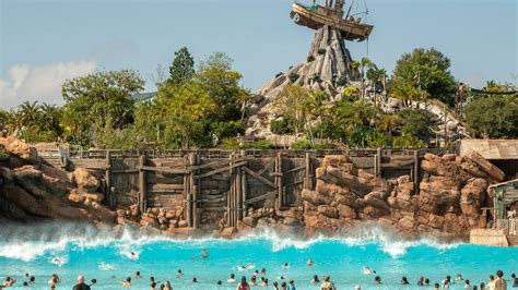 Typhoon Lagoon Vs Blizzard Beach Vs Volcano Bay Which Orlando