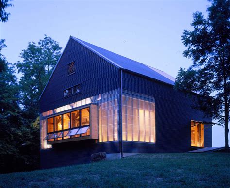 10 Modern Houses Inspired by Barns