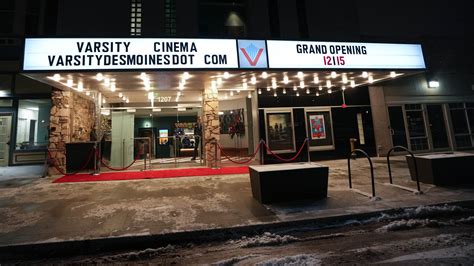 Theater managers explain how Varsity Cineplex chooses its film lineup 23