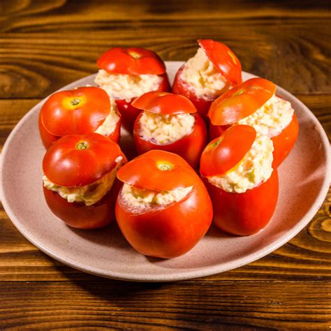 Stuffed Tomatoes Recipe: How to Make Stuffed Tomatoes