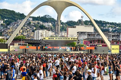 Rio Parada Funk O Maior Baile Do Mundo Leva Grande P Blico Marqu S