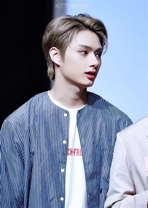 Pin By 🍬 Miz I On Seventeen Jun Seventeen Junhui Seventeen